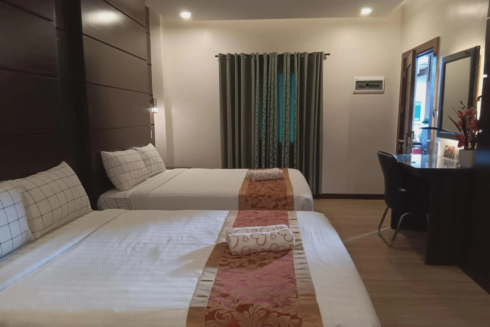 Jo Carter's Hotel and Suites Angeles City