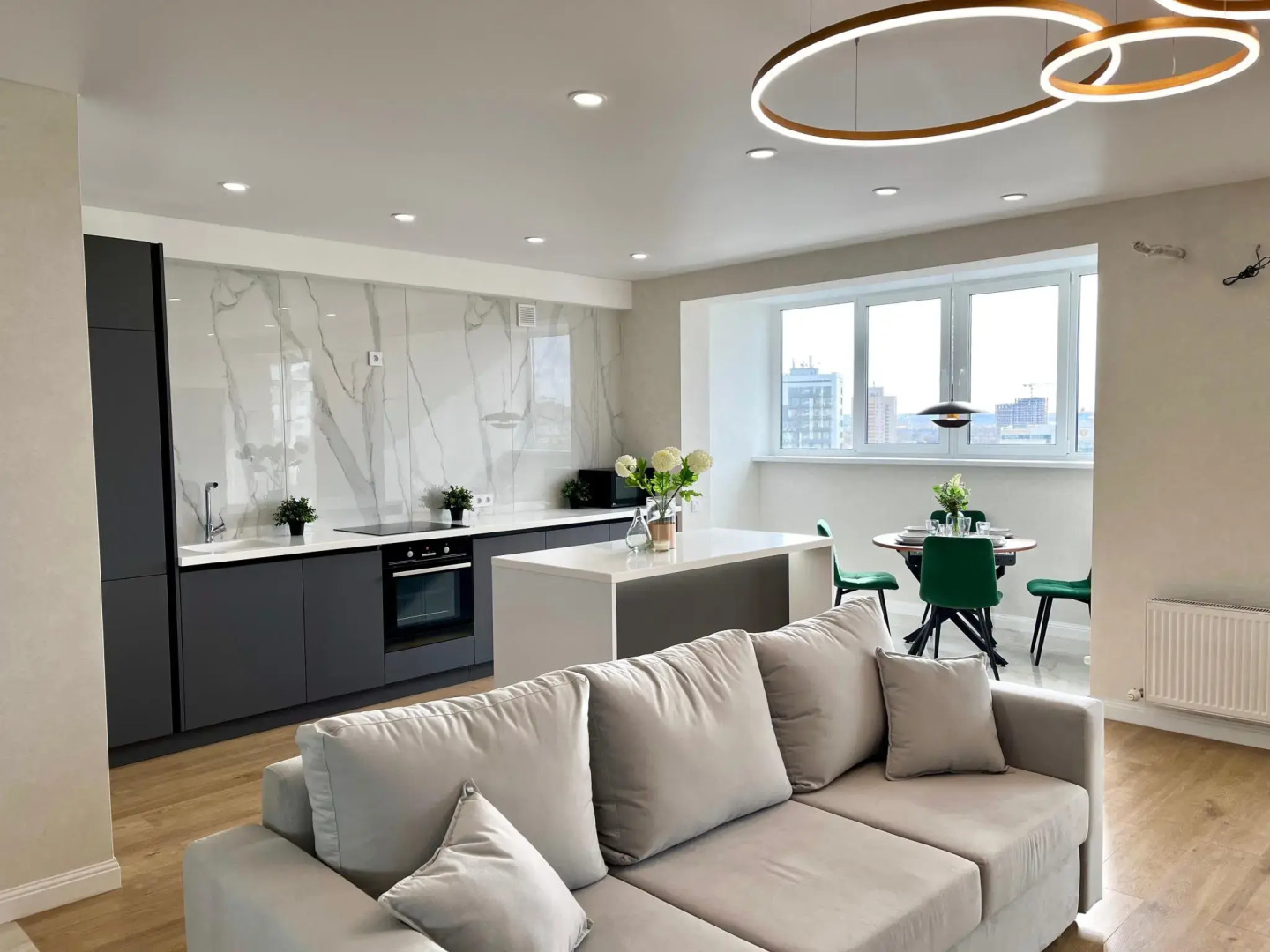 Апартаменты SunVille (Санвиль) на улице Бондаренко