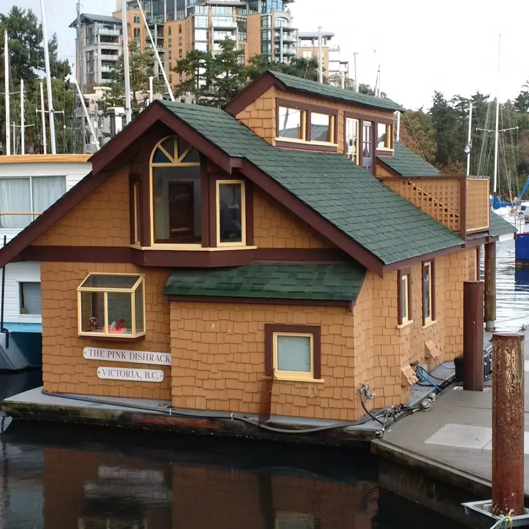 Pink Dishrack Floating Cottage