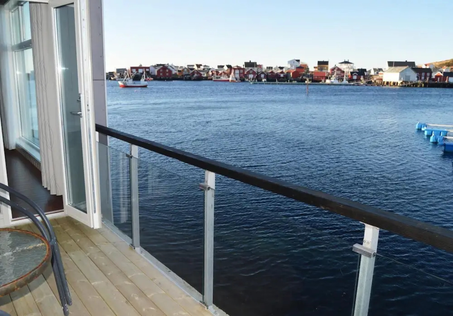 Sula Rorbuer og Havhotell