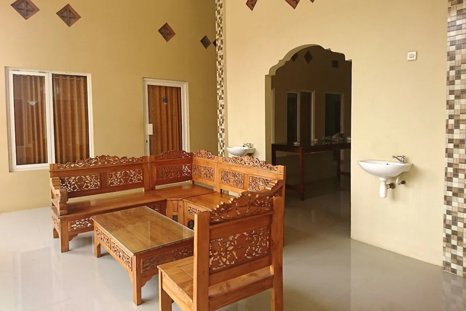 OYO 2442 Windrisari Homestay