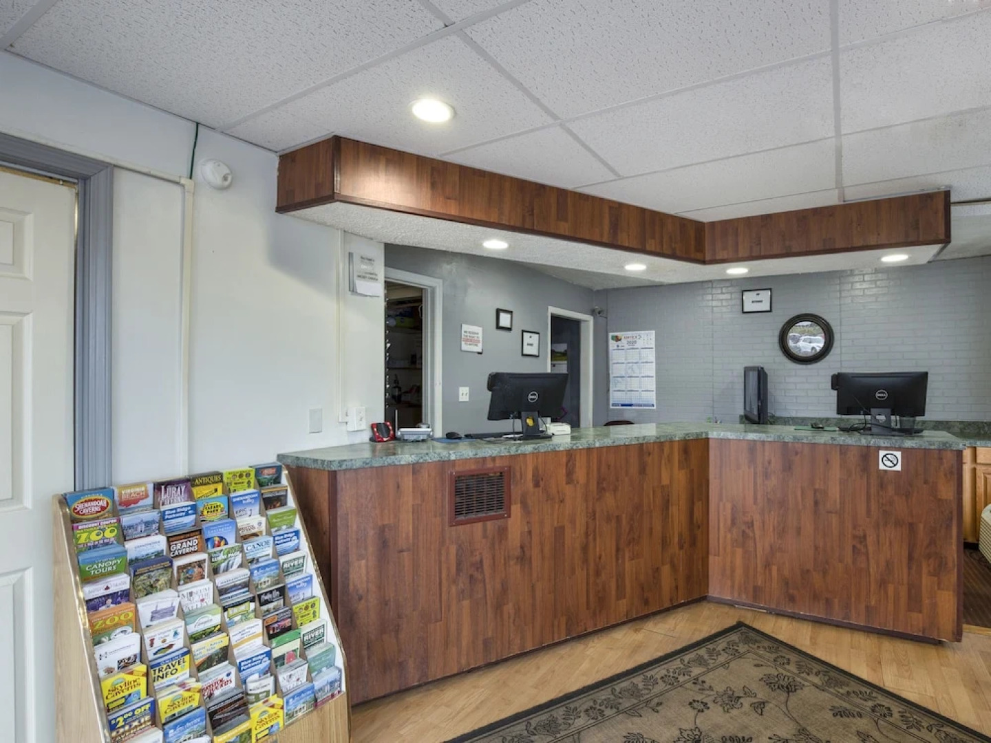 OYO Hotel Wytheville I-77 & I-81