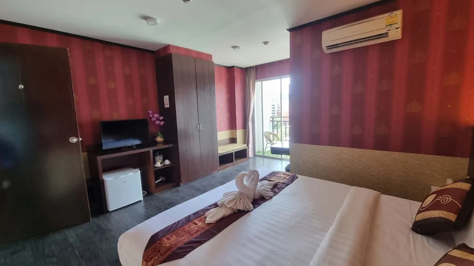 Sereneburi Patong Residence