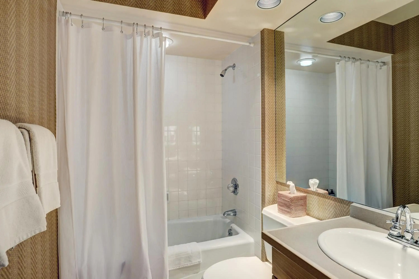 The Pines Lodge, A RockResort