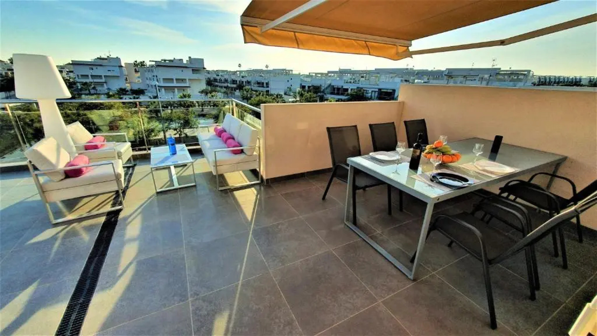 Penthouse 2 bedrooms in Mil Palmeras