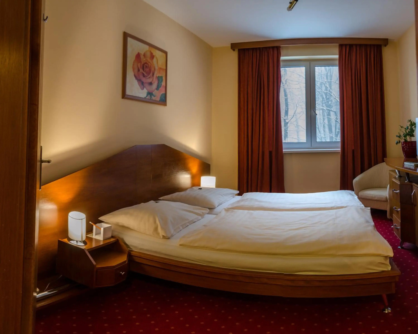 Hotel West