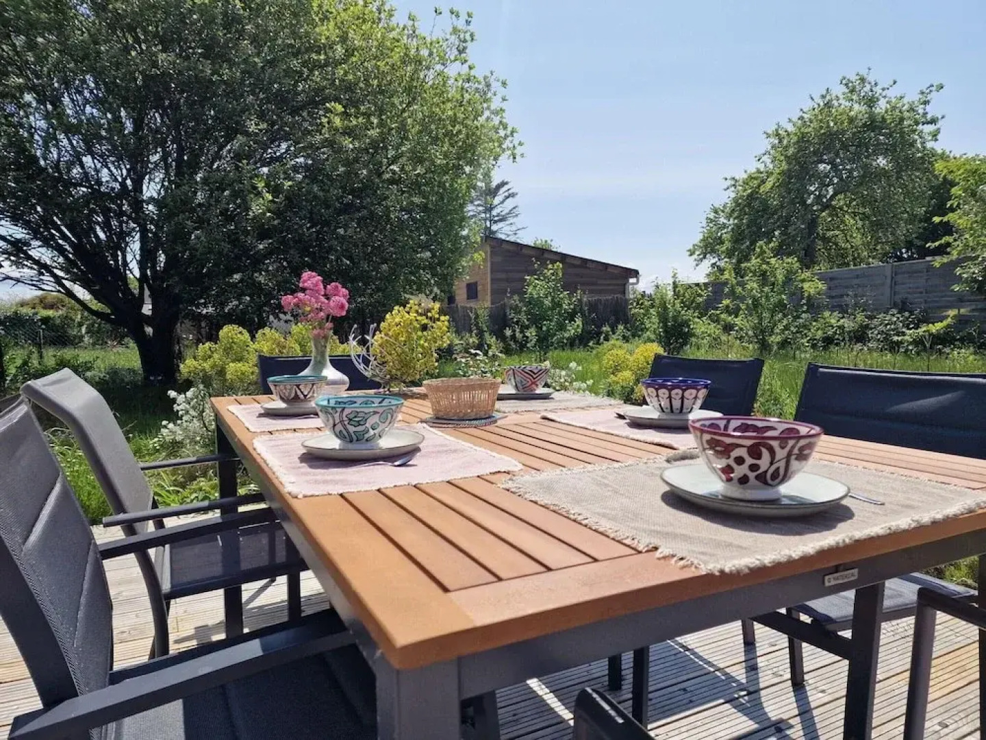 Comfortable Holiday Home on Large Garden Plot in Locquirec