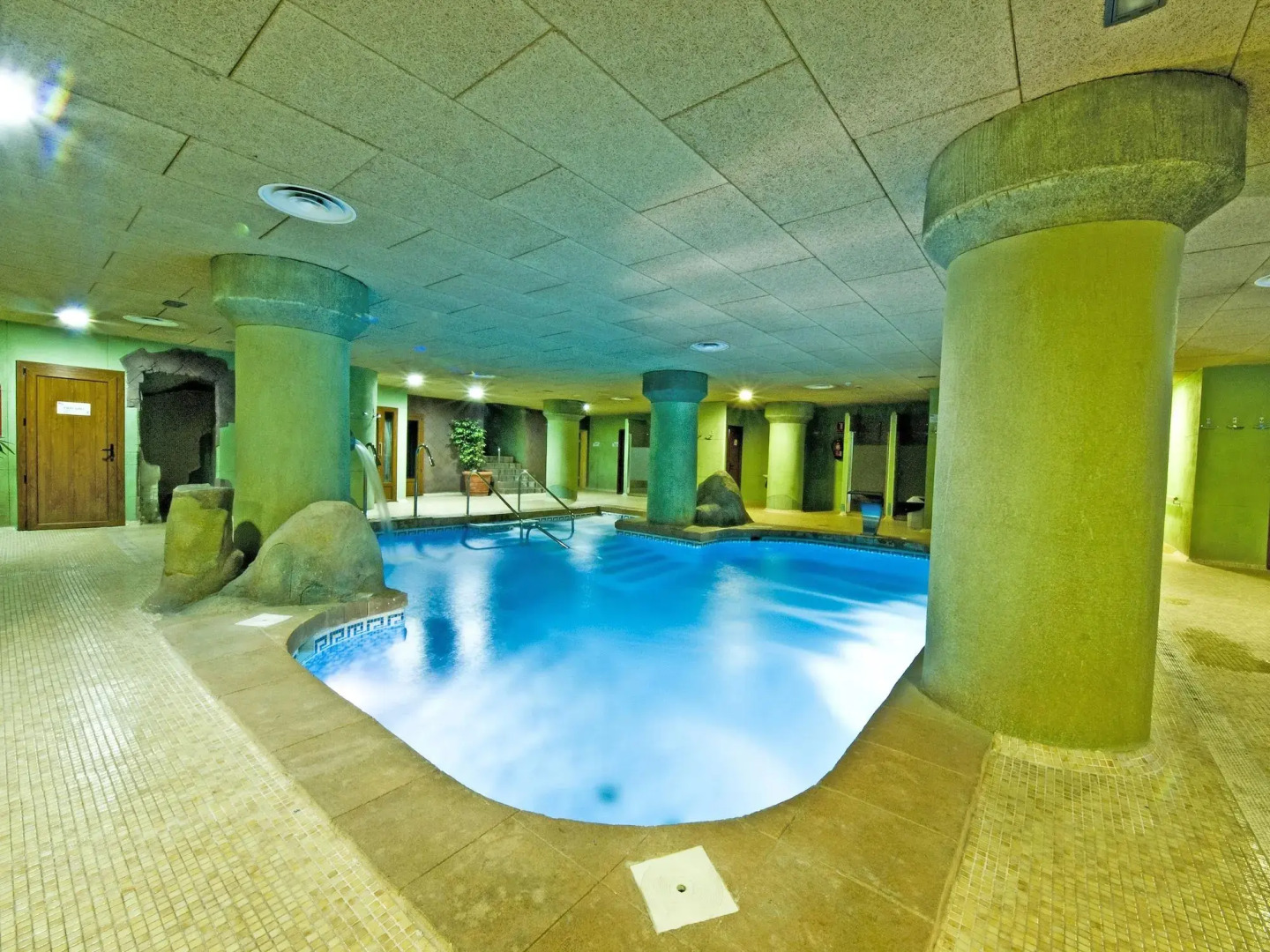 Senator Granada Hotel