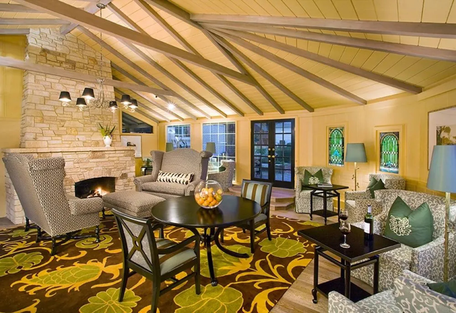 The Colonial Terrace