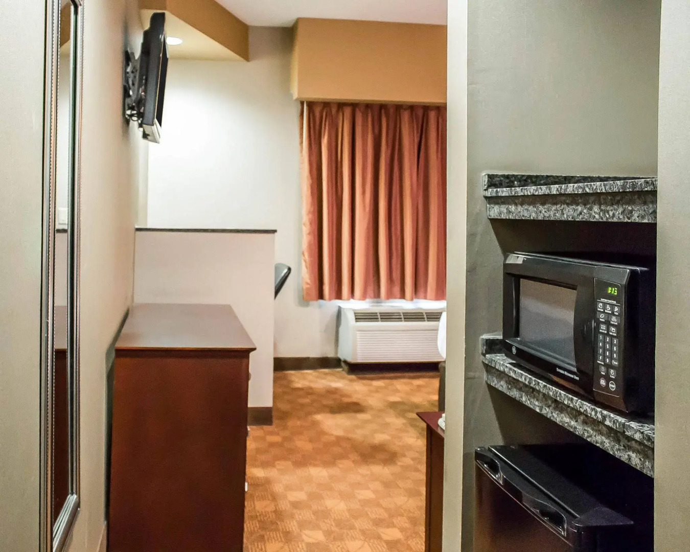 Comfort Suites Perrysburg - Toledo South