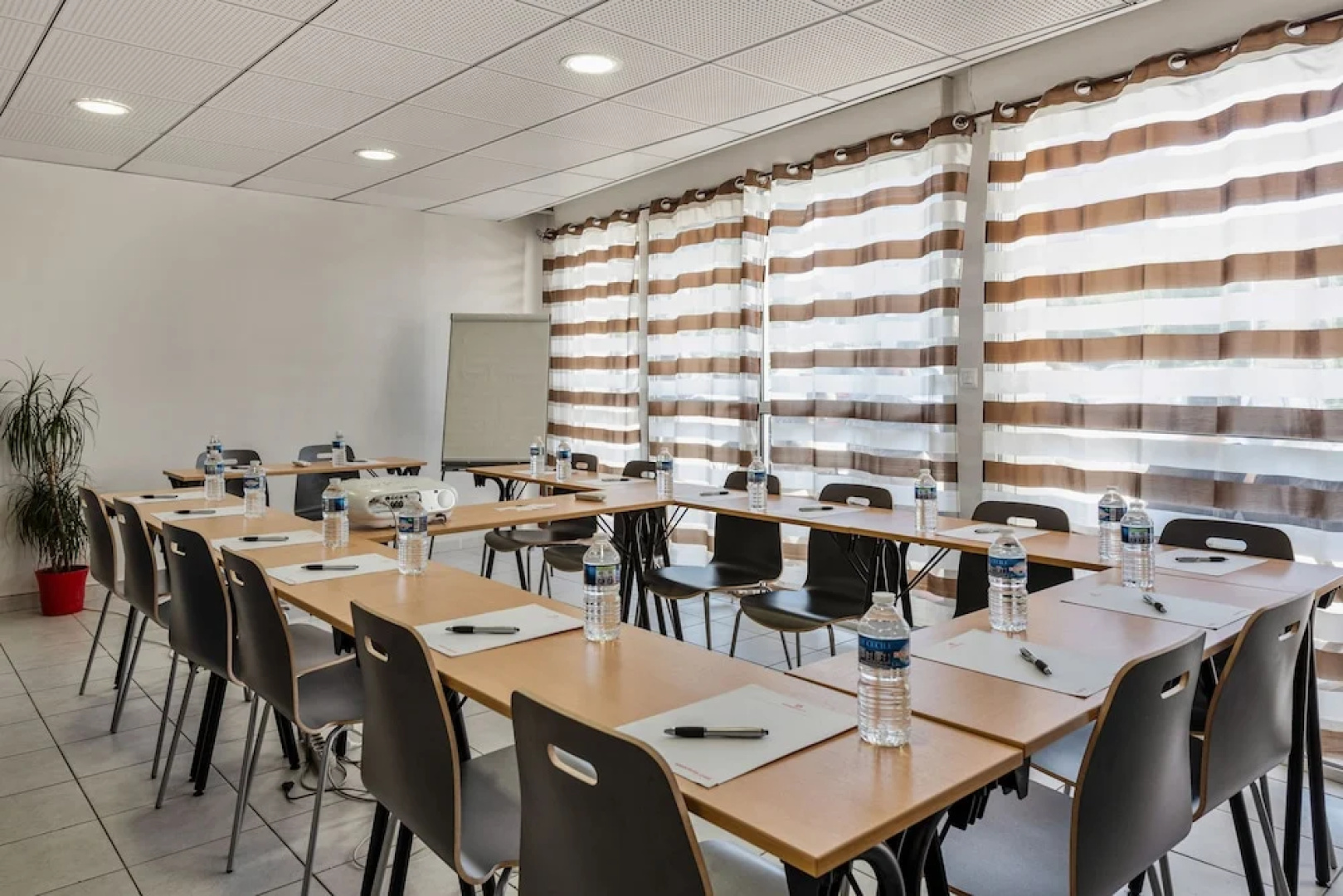 Appart'city Marseille Aeroport Vitrolles - Appart Hotel