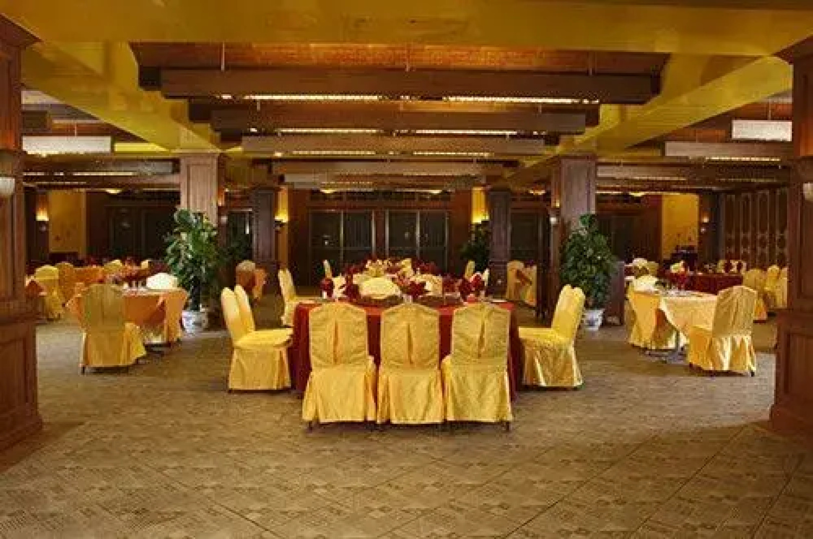 HNA Beach & Spa Resort