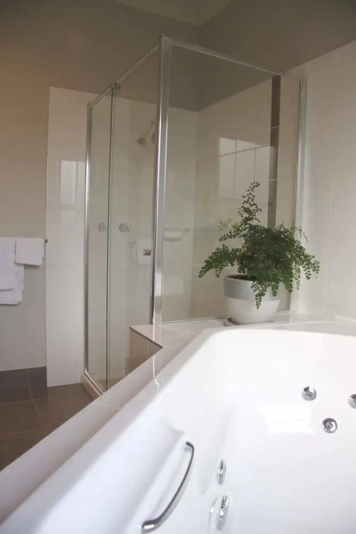 Bel Miren - Essington