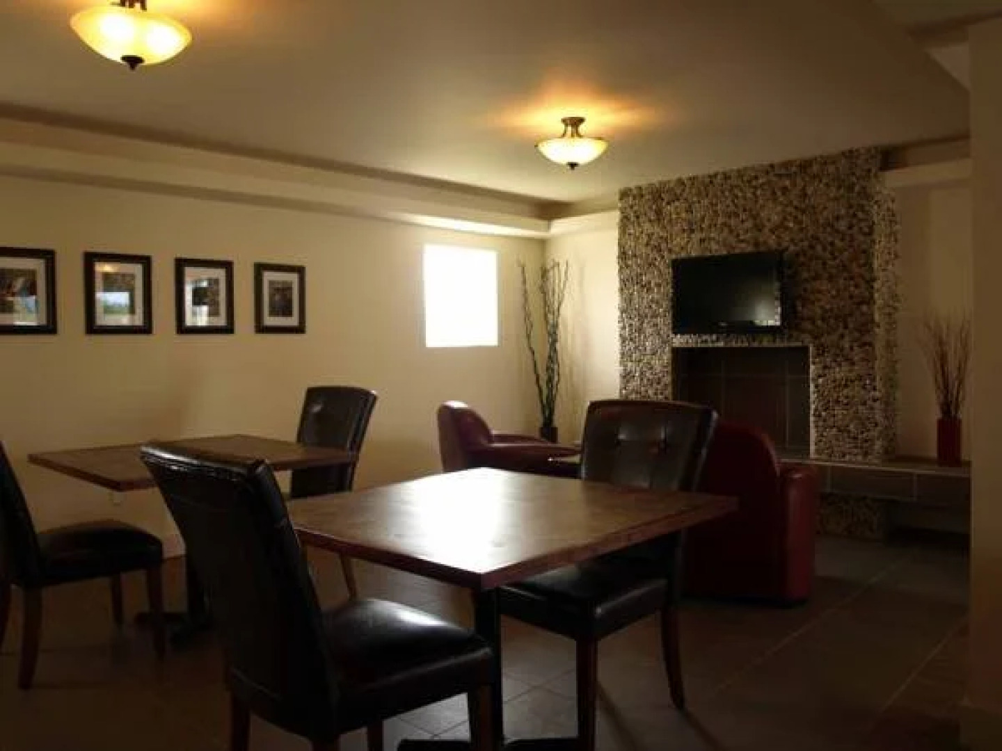 Grand Mountain Lodge