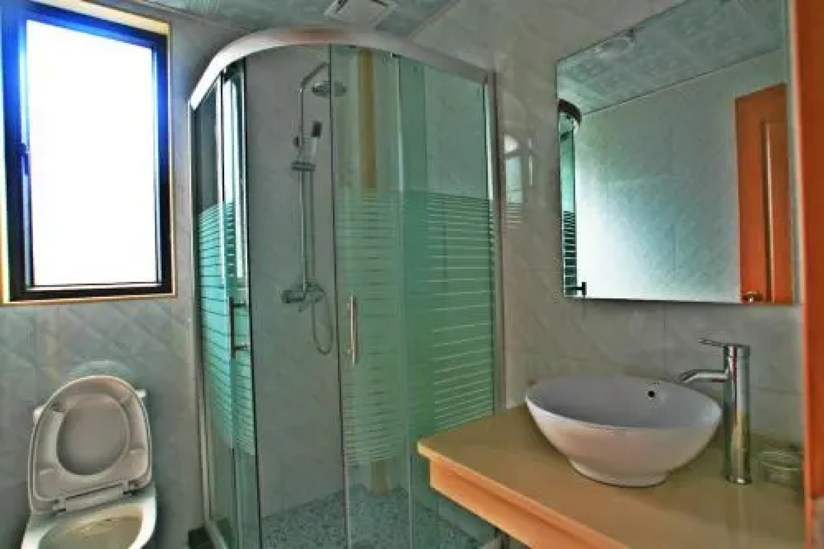 Freedom Bay Yujia Inn