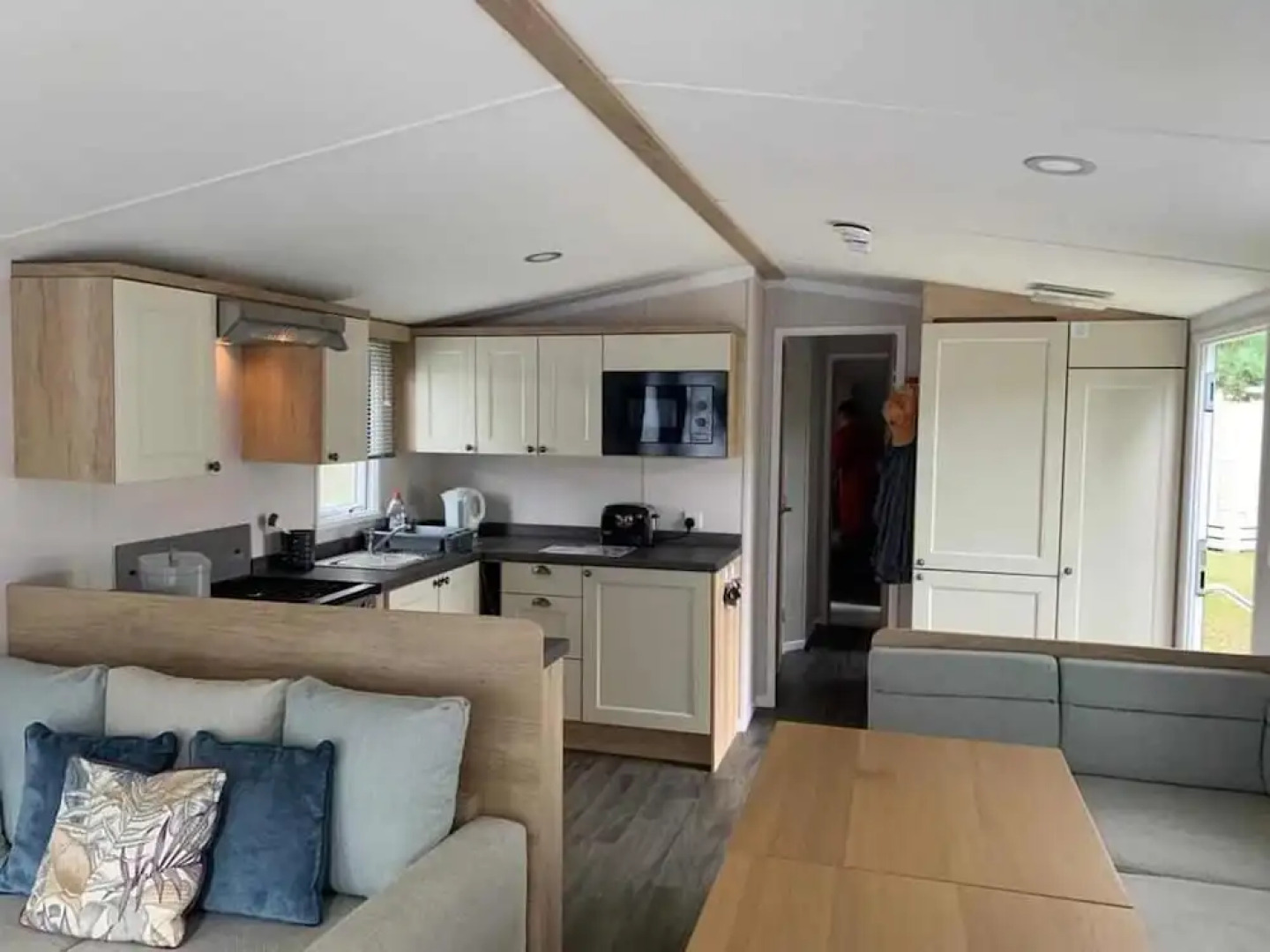 2 Bed 6 Berth Lodge in Shorefield Oakdene Dorset