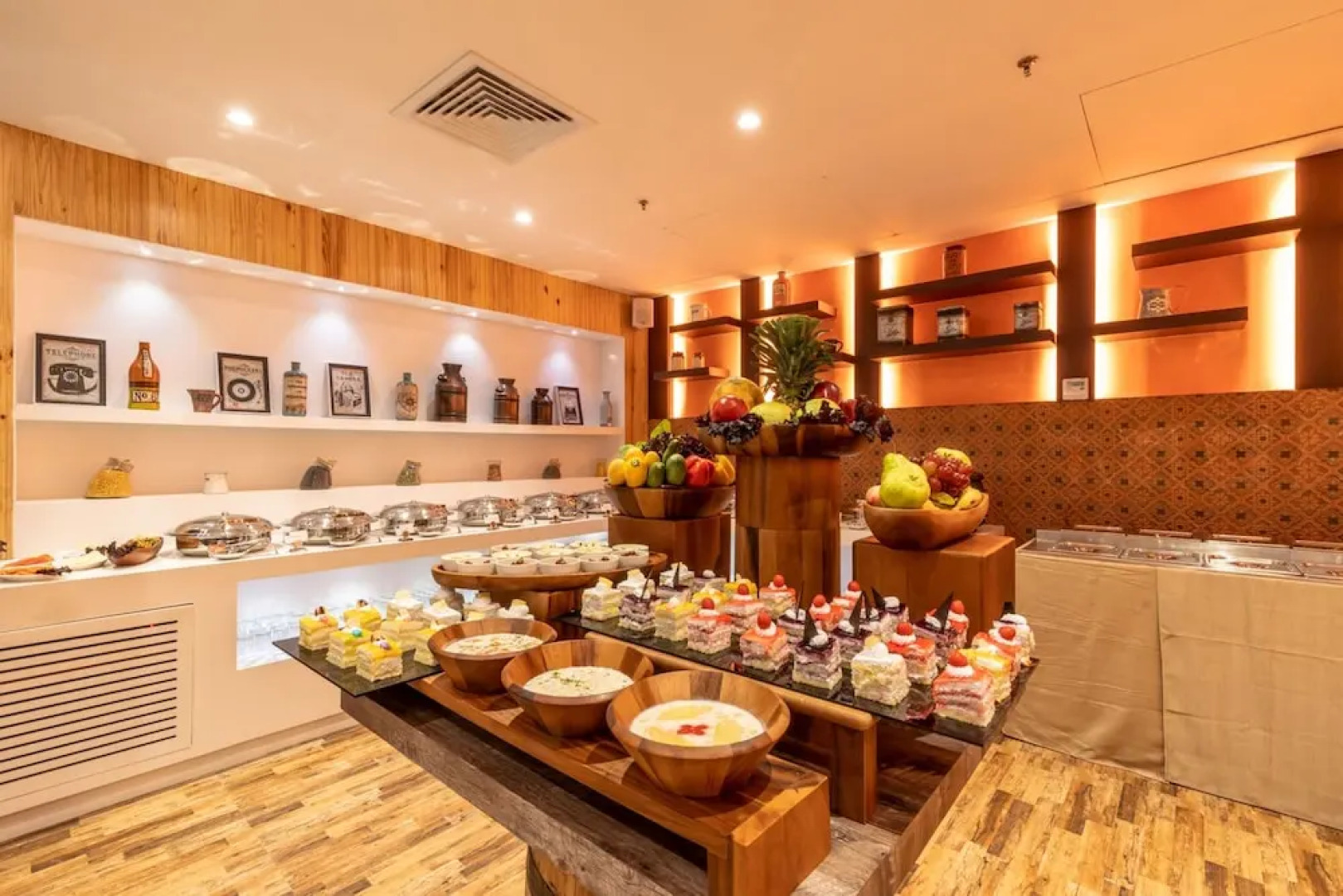 Divine Clarks Inn Suites