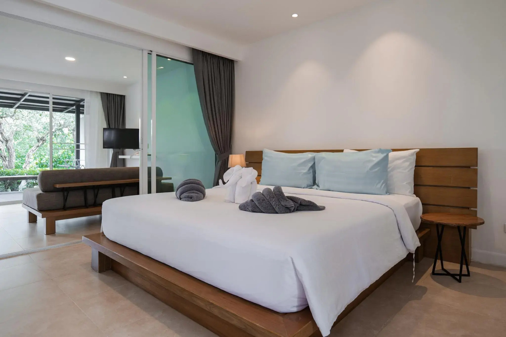 SEAnery Beach Resort