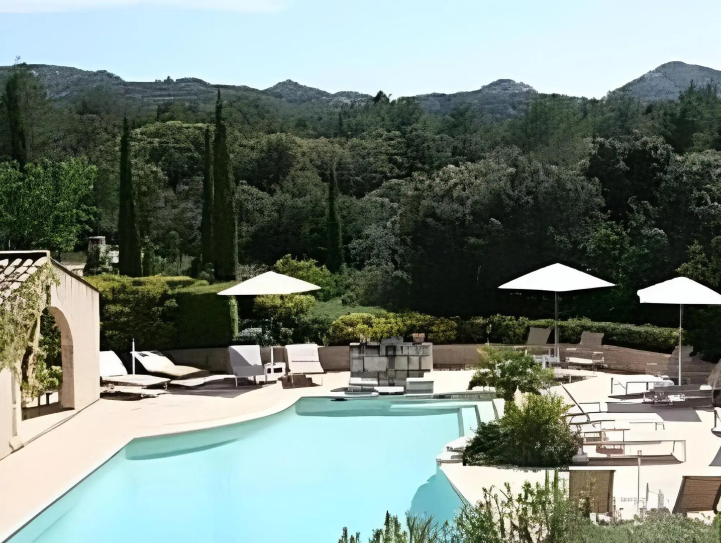 Hotel La Bastide dEygalières