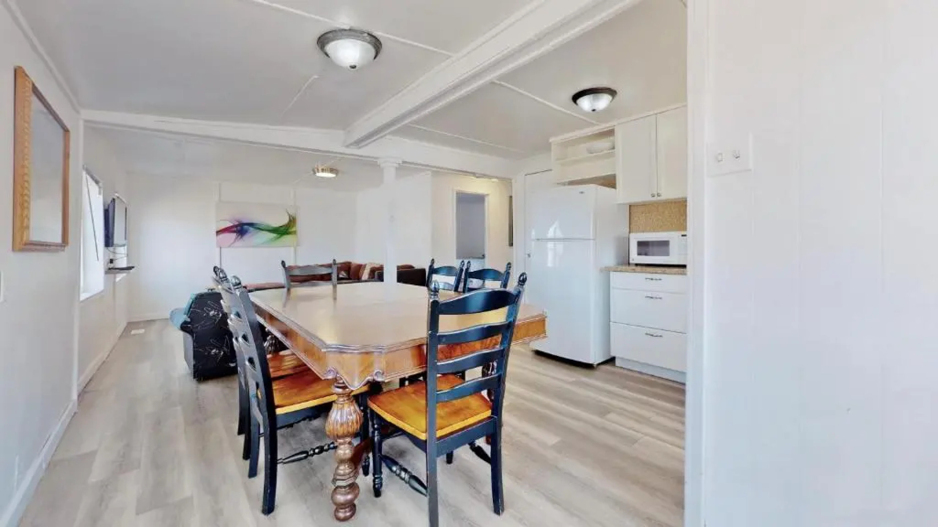 Main Beach River Retreat - Wasaga Beach 1 - Main Strip - 93 Mosley St