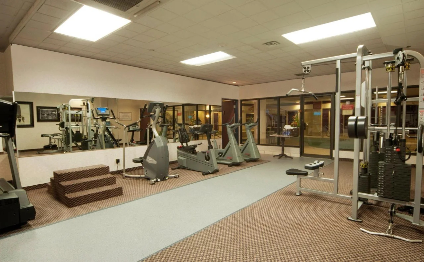 Best Western Plus Port O'Call Hotel