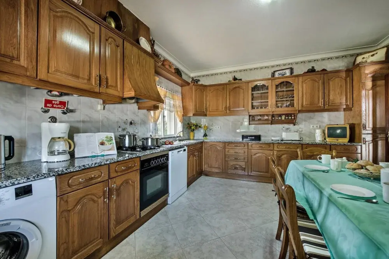 Villa Cadre - 5BR w Private Pool & Snooker Table