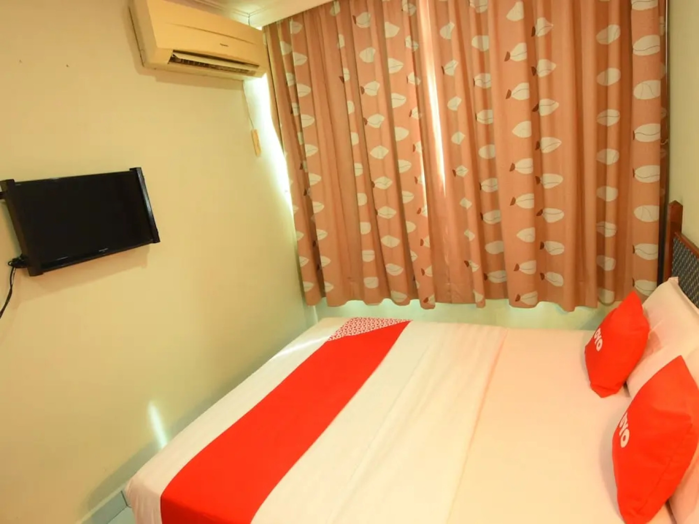 Highway Inn by OYO Rooms