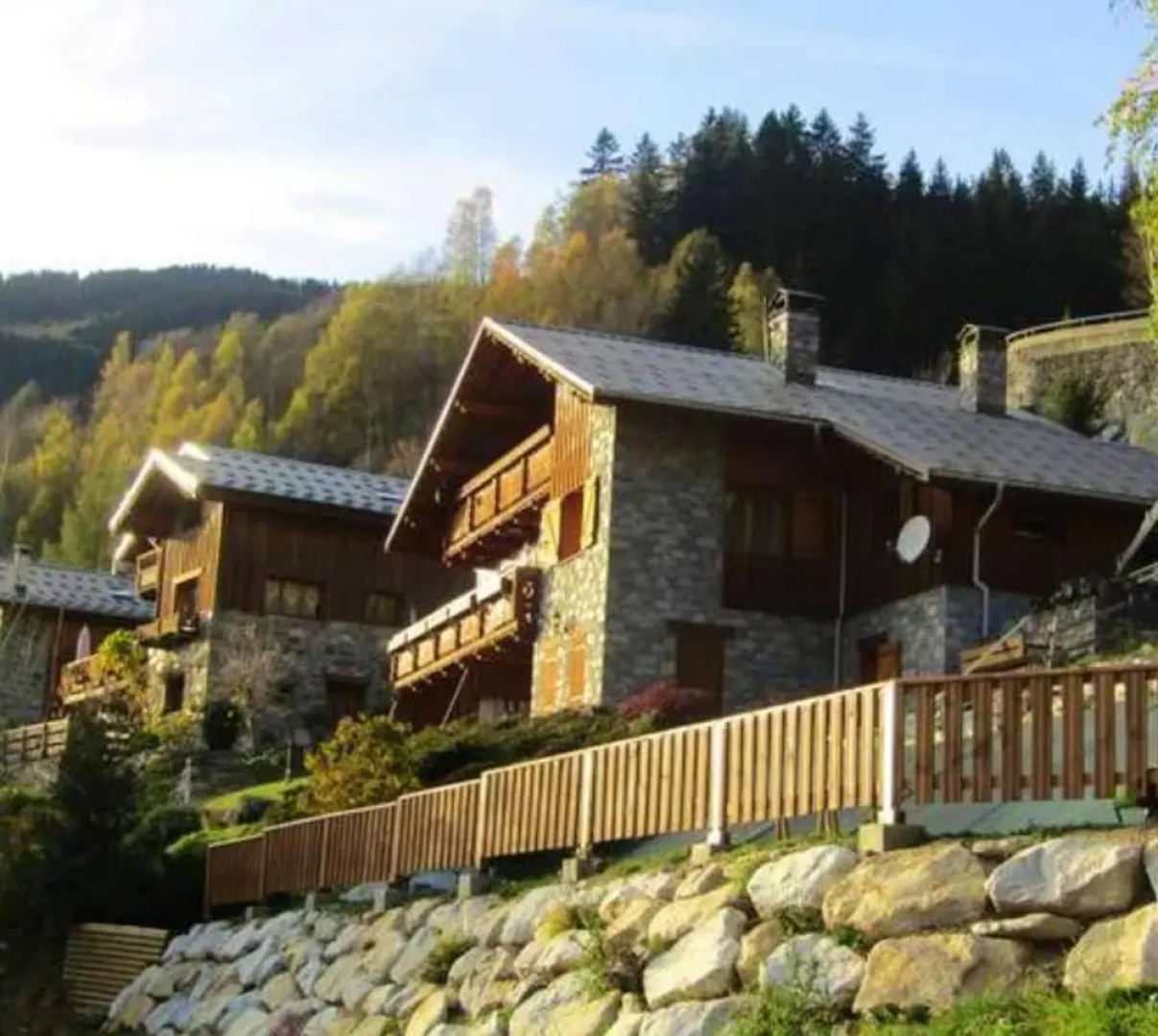 Apartment With 2 Bedrooms in Champagny-en-vanoise, With Furnished Garden and Wifi - 1 km From the Slopes