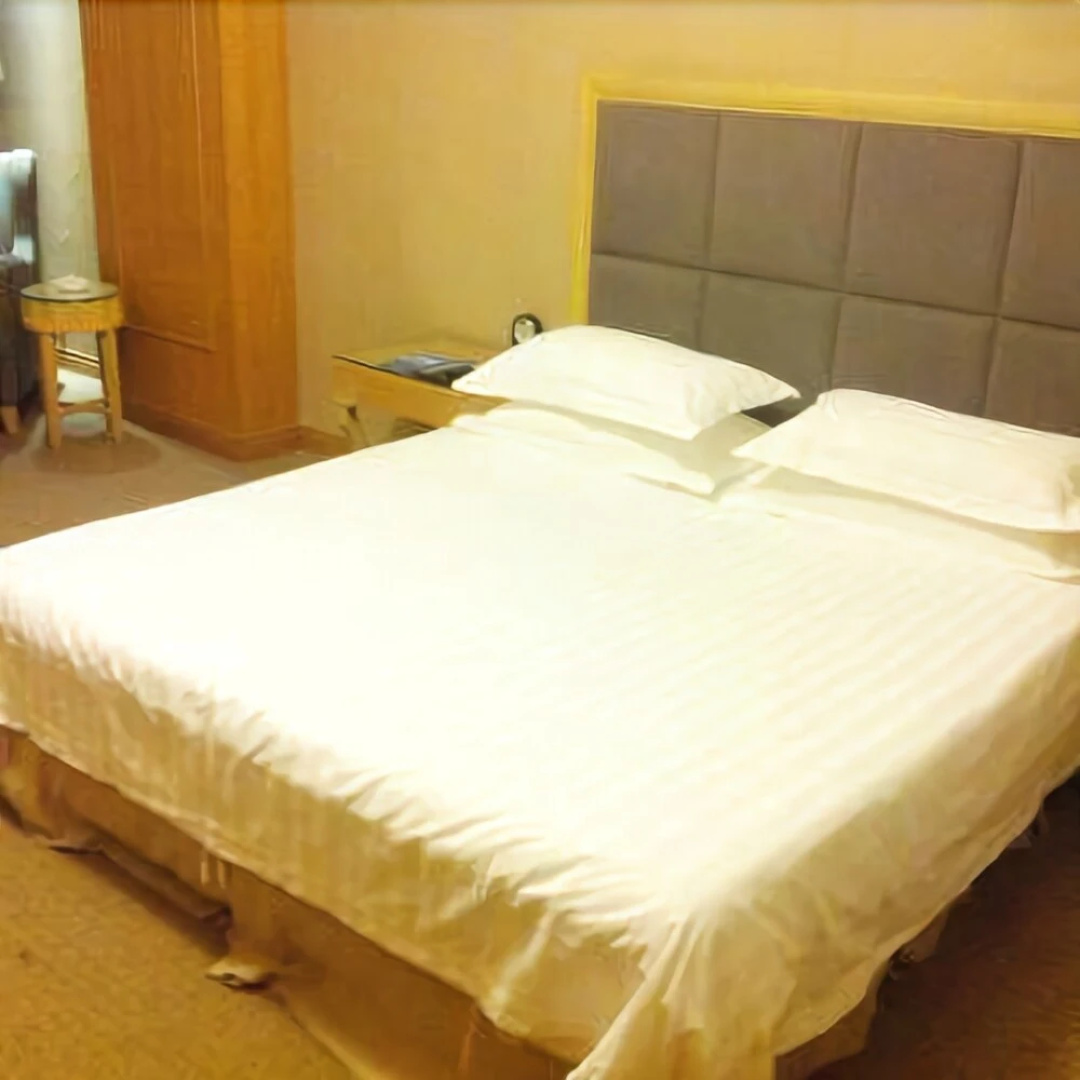 Huangmei Royal Hotel