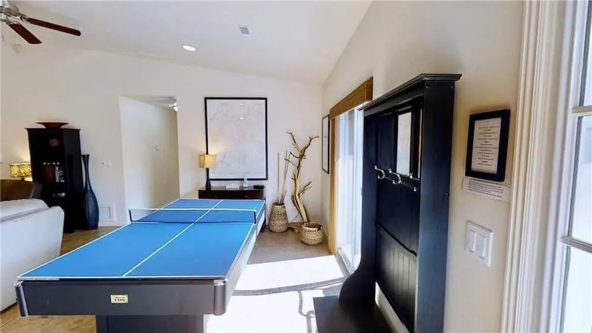 Canyonlands West 381 by RedAwning