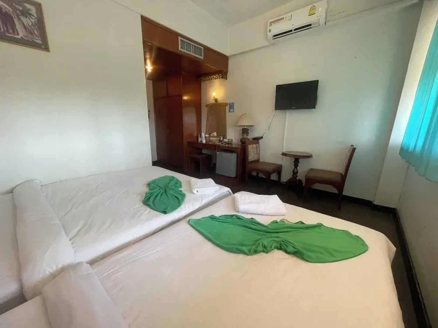 Royal Jommanee Hotel