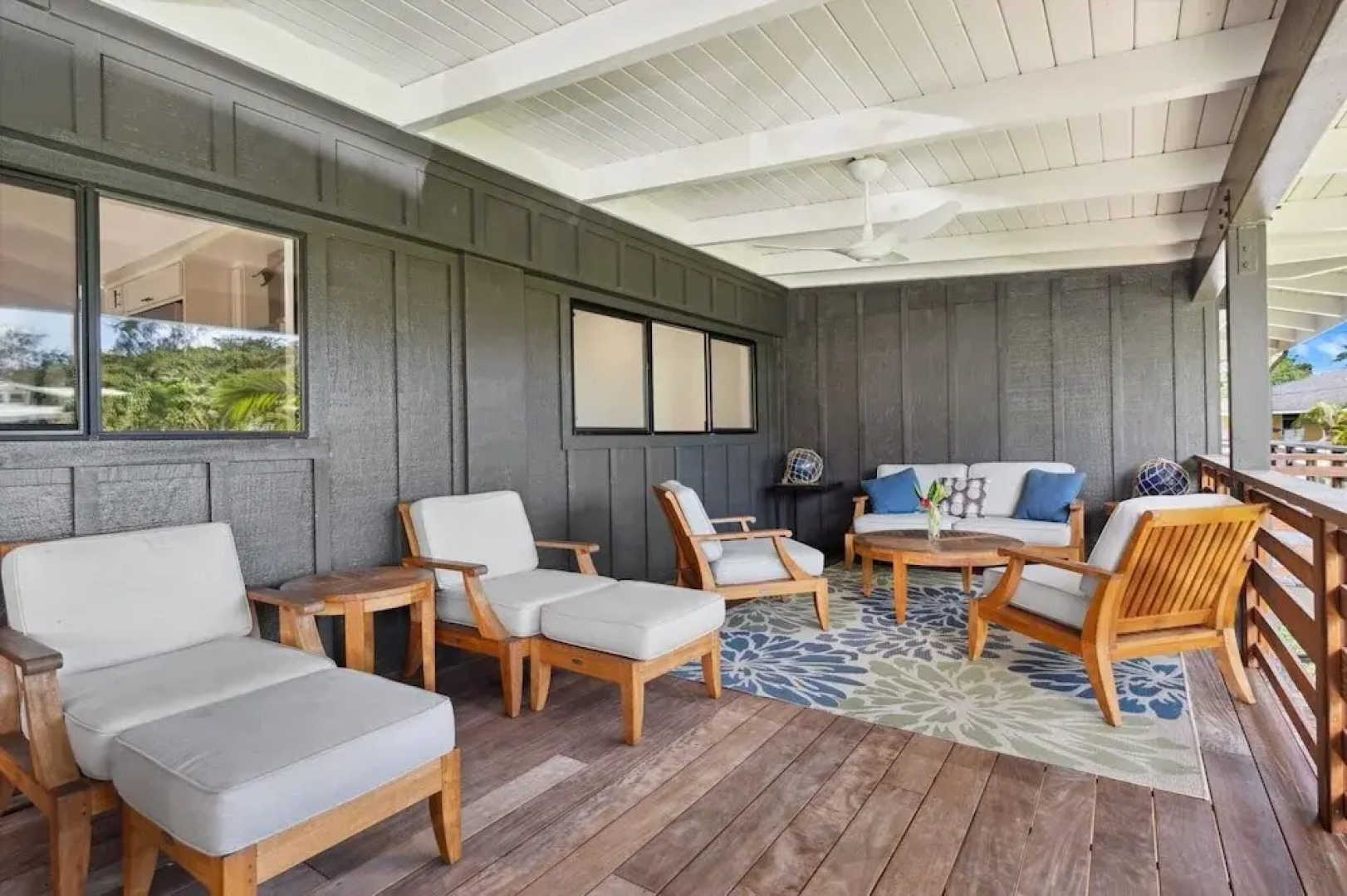 Hale Hanalei 5 Bedroom Home by RedAwning