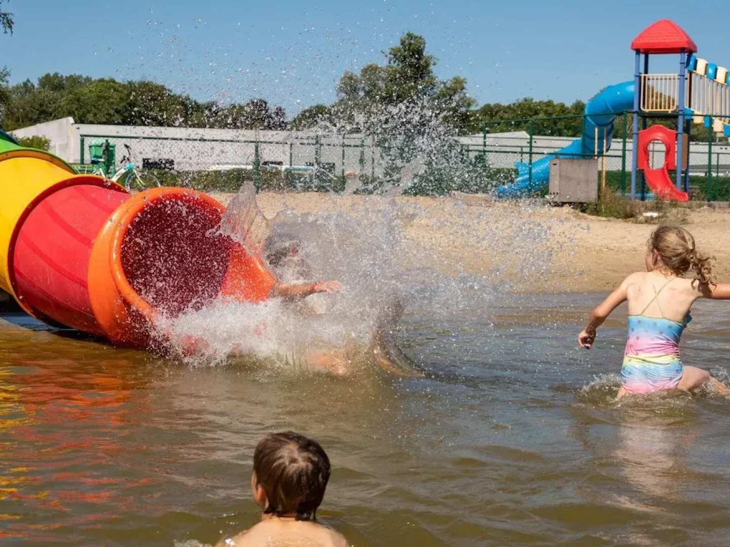 Neat Chalet With Microwave, Antwerp at 39 km