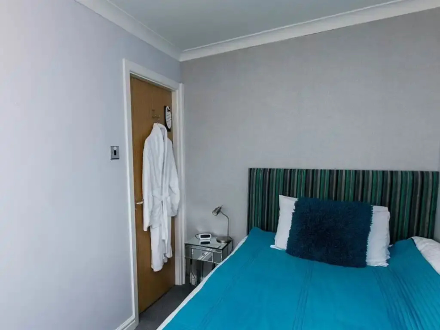 Kenley Hotel