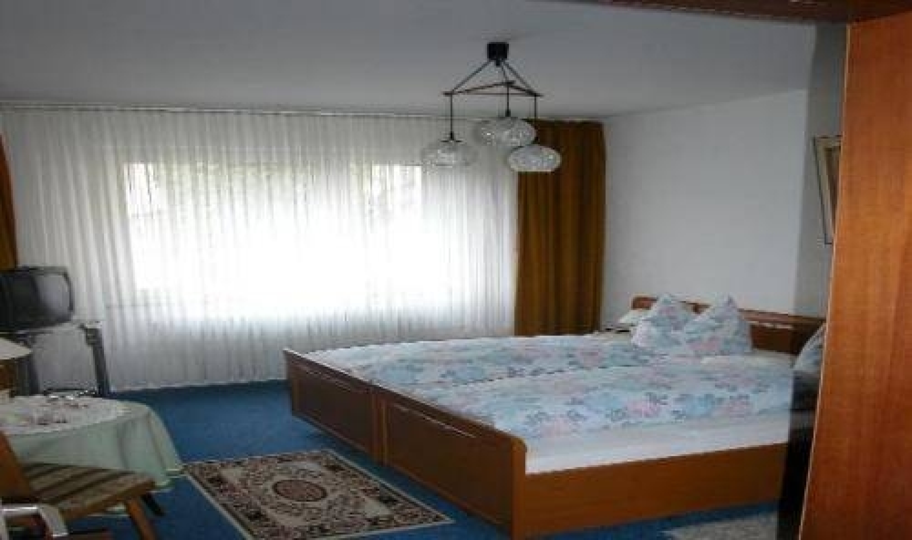 City-West Restaurant & Hotel