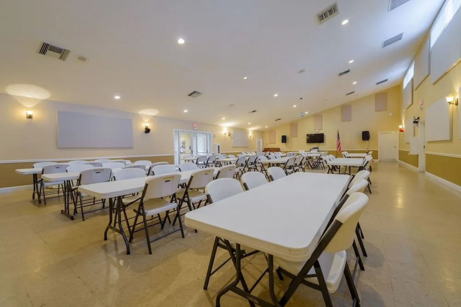 Club Naples RV Resort