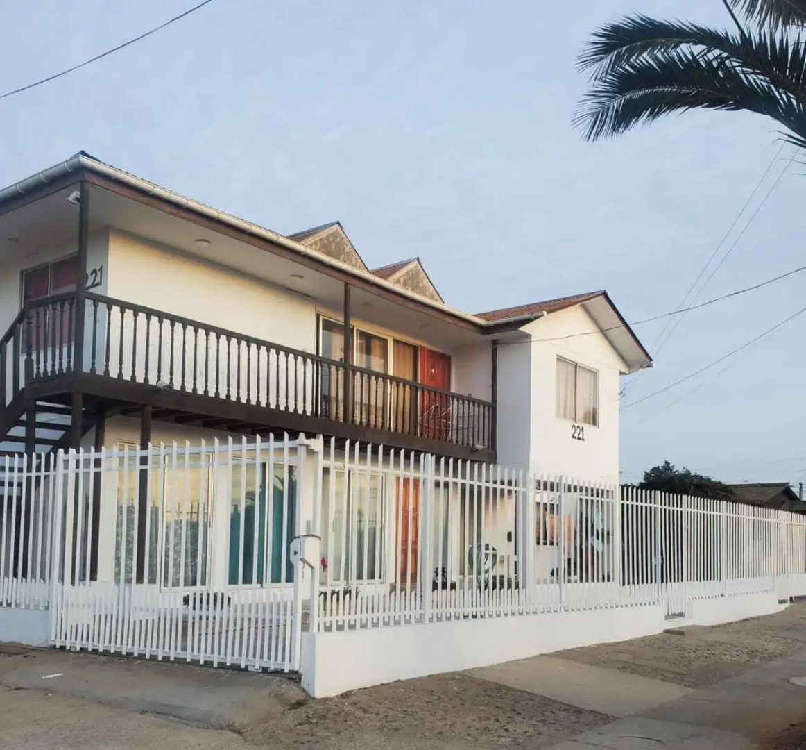 Palm Tree Hostel Los Vilos