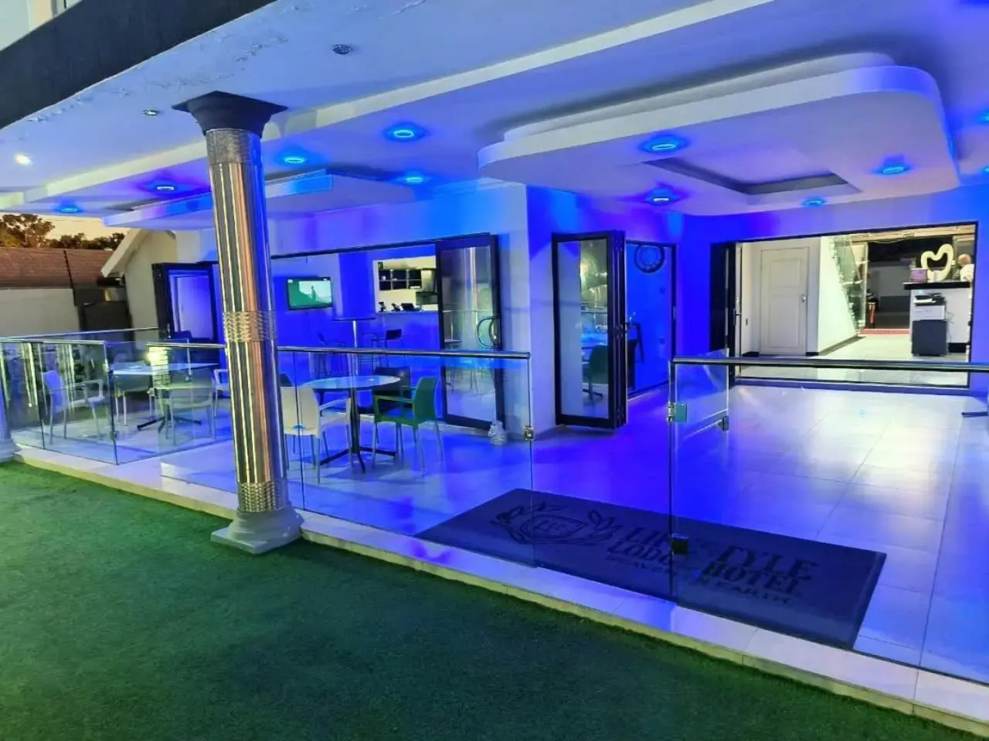 Lifestyle Lodge Hotel