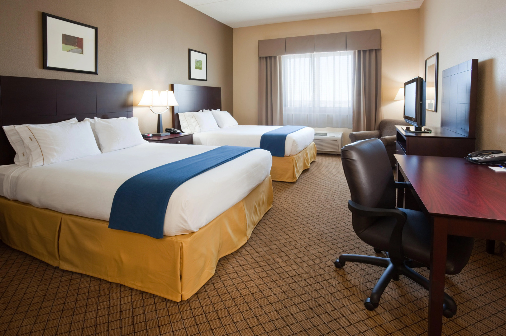 Holiday Inn Express Hotel and Suites Mankato East by IHG