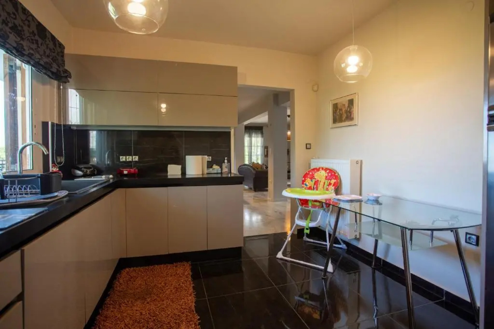 Τraditional Fully Detached Villa on a luxurious Hillock of Thessaloniki PANORAMA with its own Garden also for Family & Wedding gatherings and Kid's parties - under 13