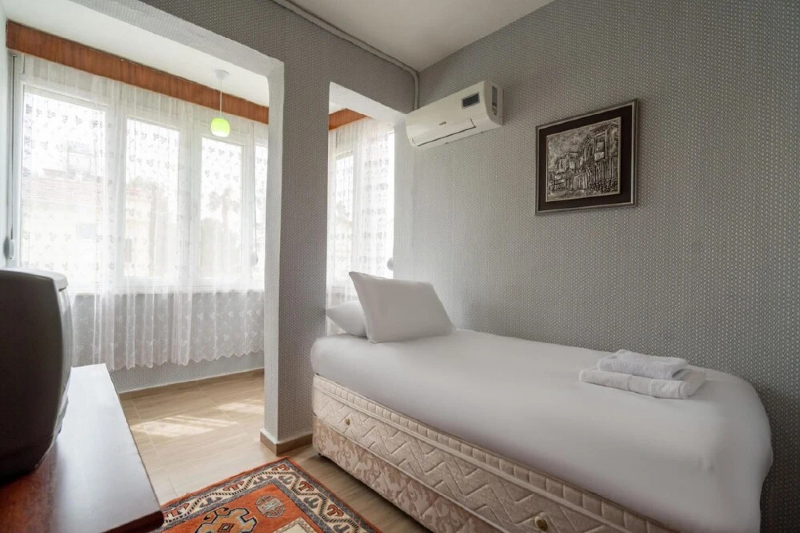 Serene House in Antalya With Shared Pool Garden