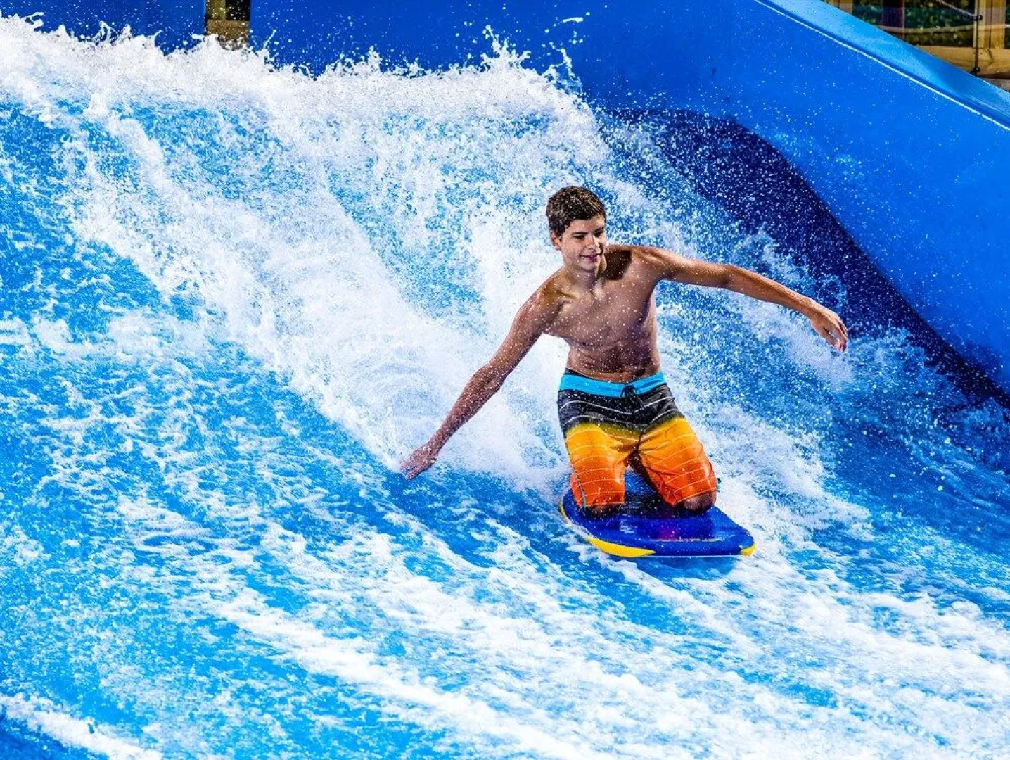 Flamingo Motel & Suites