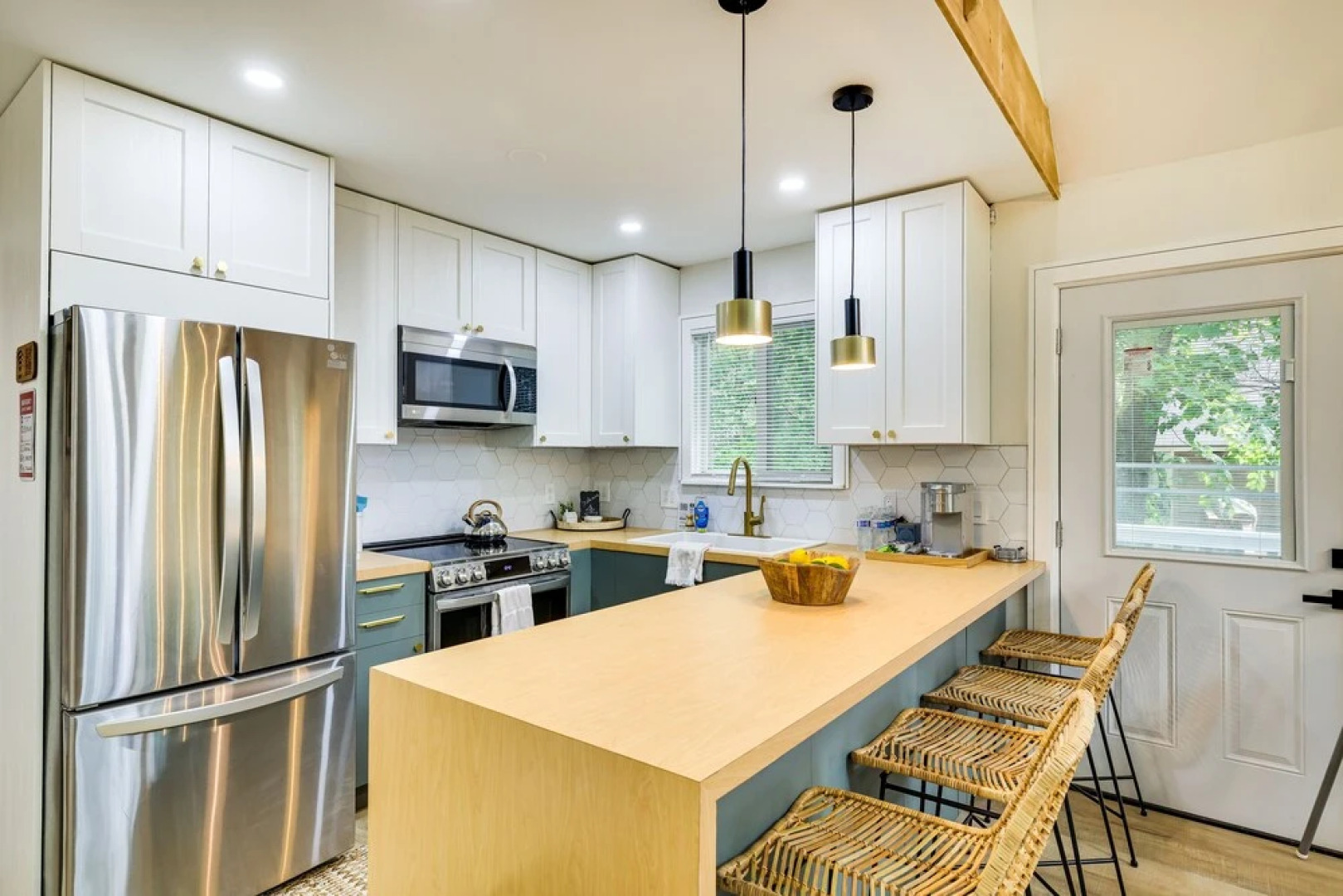 Lake Access, Fire Pit & Game Room: Poconos Gem