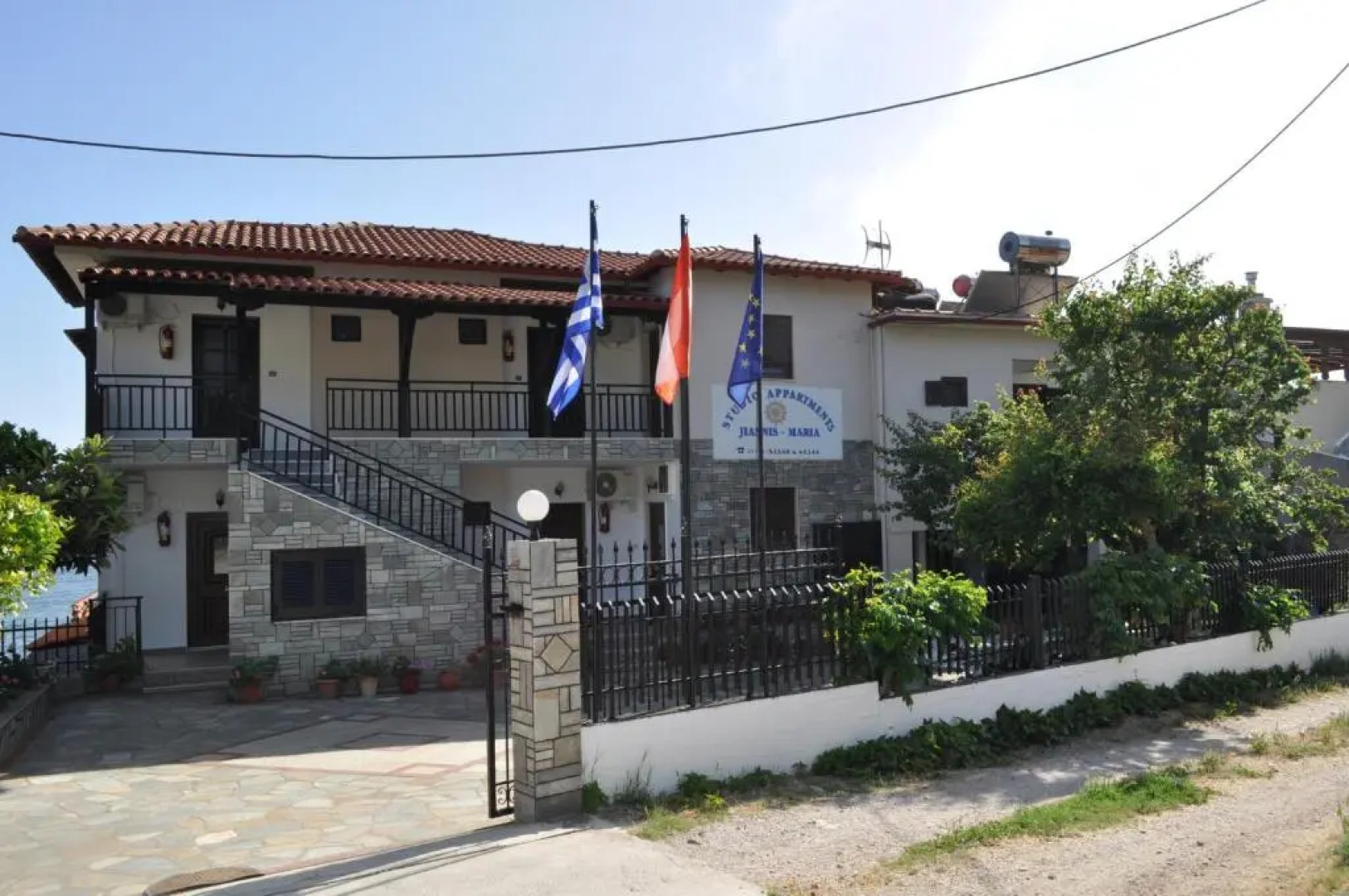 Giannis Maria Apartments