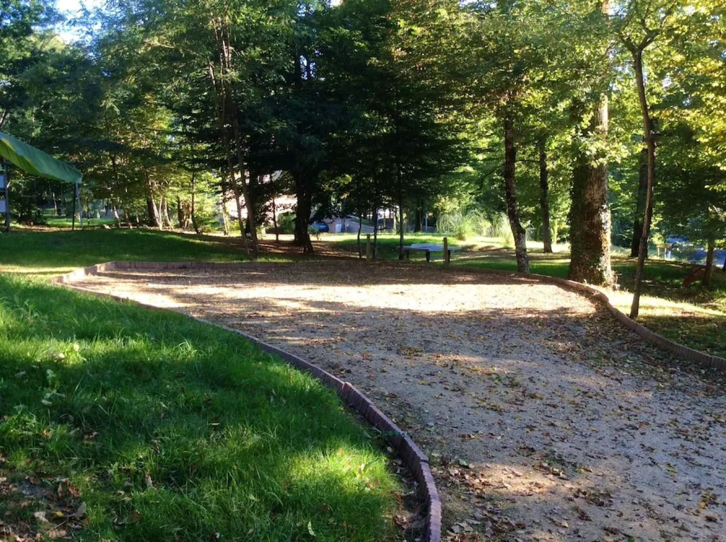 House With 2 Bedrooms in Eyliac, With Enclosed Garden and Wifi