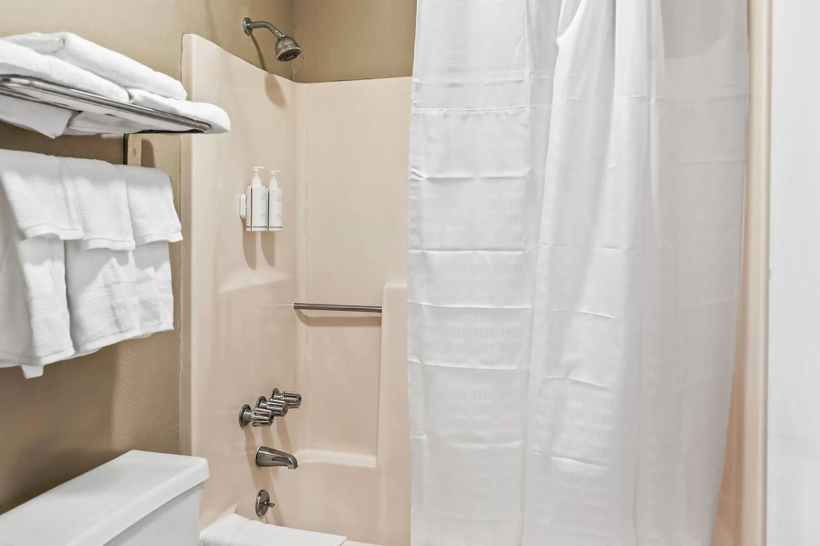 Super 8 by Wyndham Columbia SC / Ft. Jackson