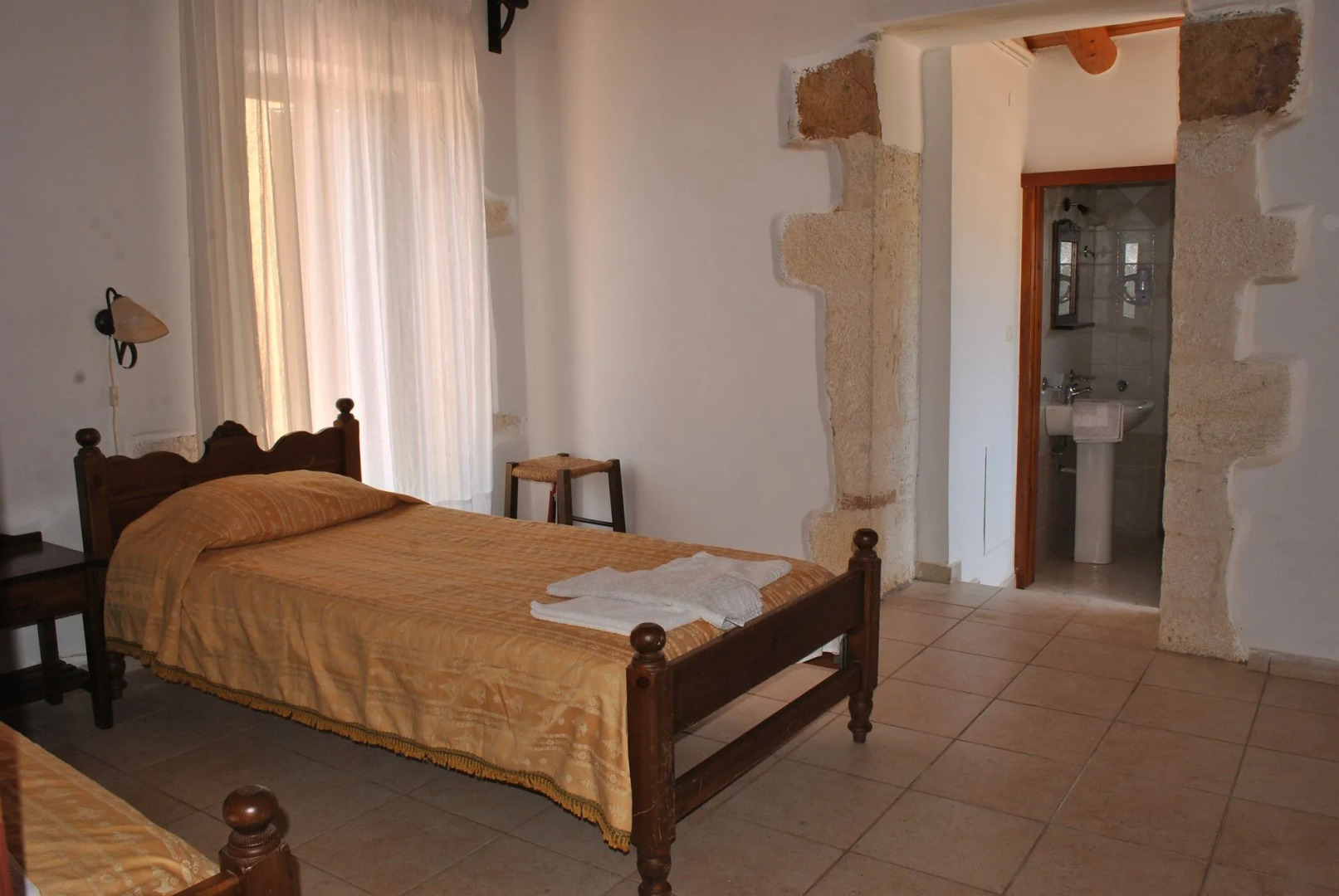 Skandalis Traditional Suites