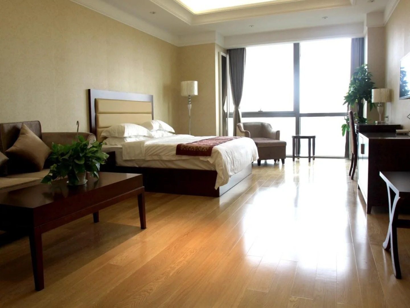 Suzhou Puyu Zhongrun Apartment Hotel