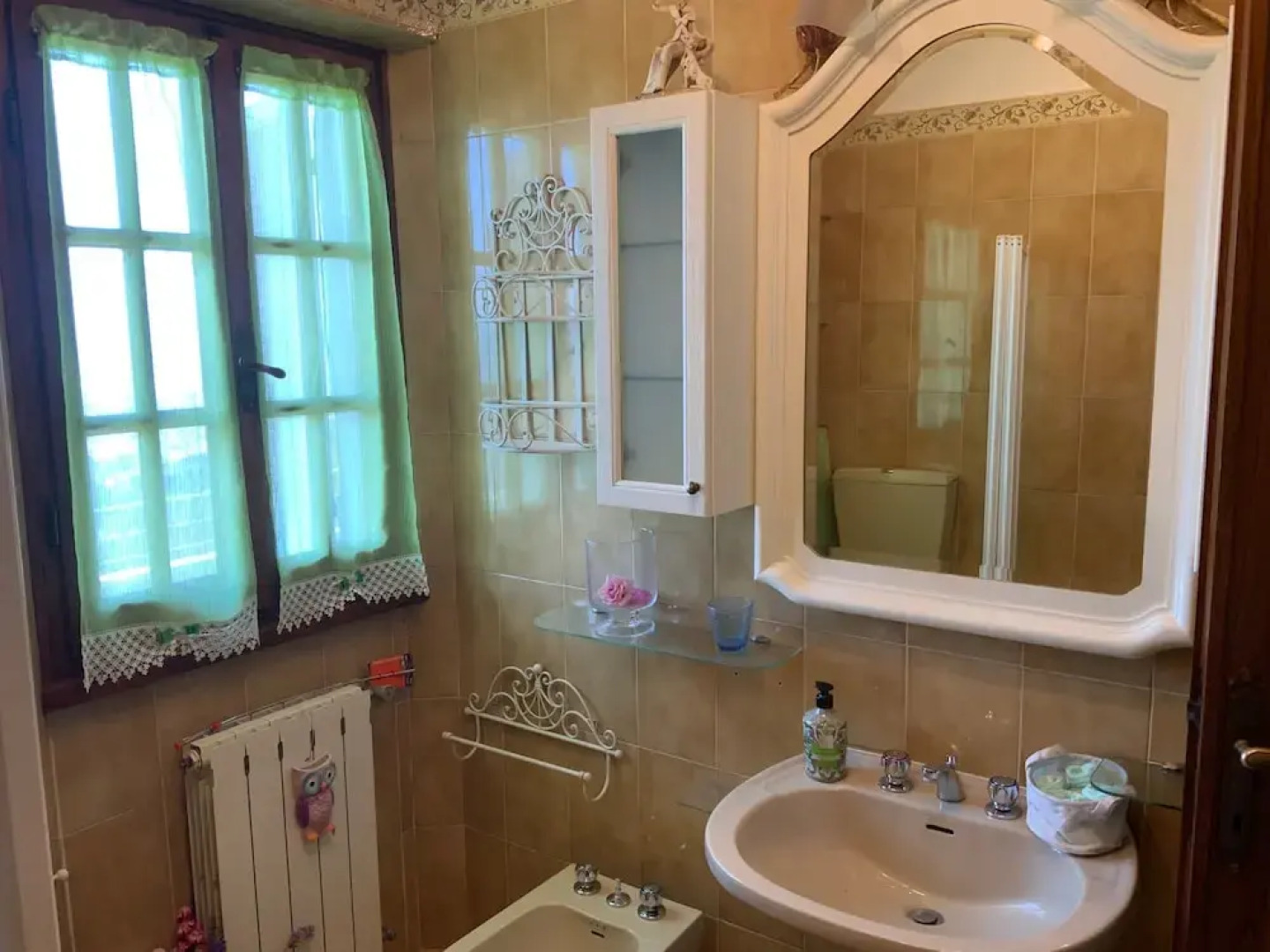 Apartment - Sleeps 2, Balcony & Parking