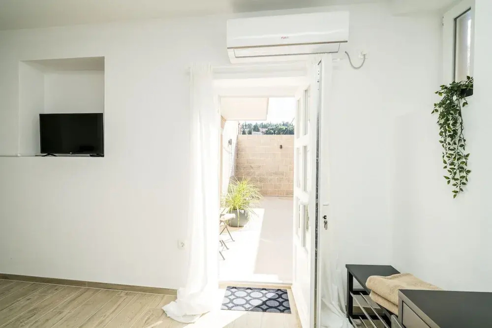 Residence & Pool Villa Schwarz Suites